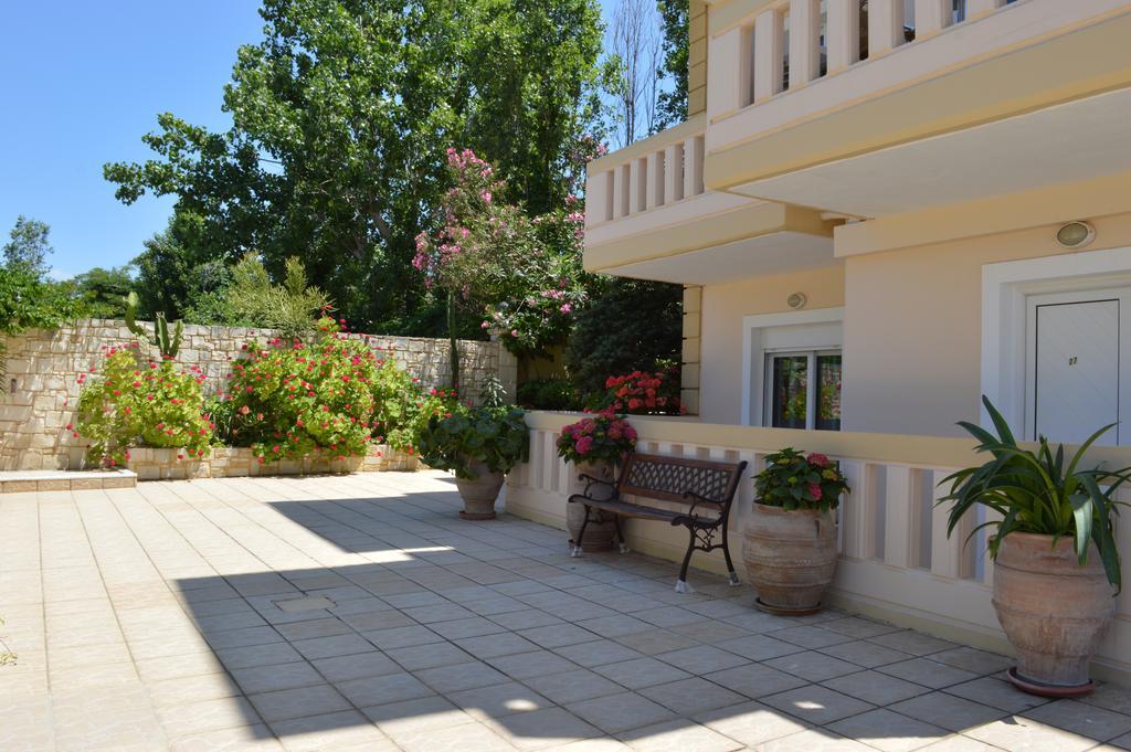 Malou Apartments Kato Daratso Bagian luar foto