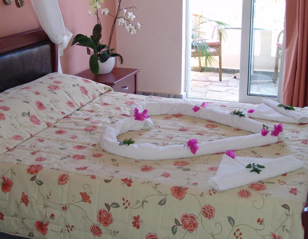 Malou Apartments Kato Daratso Ruang foto